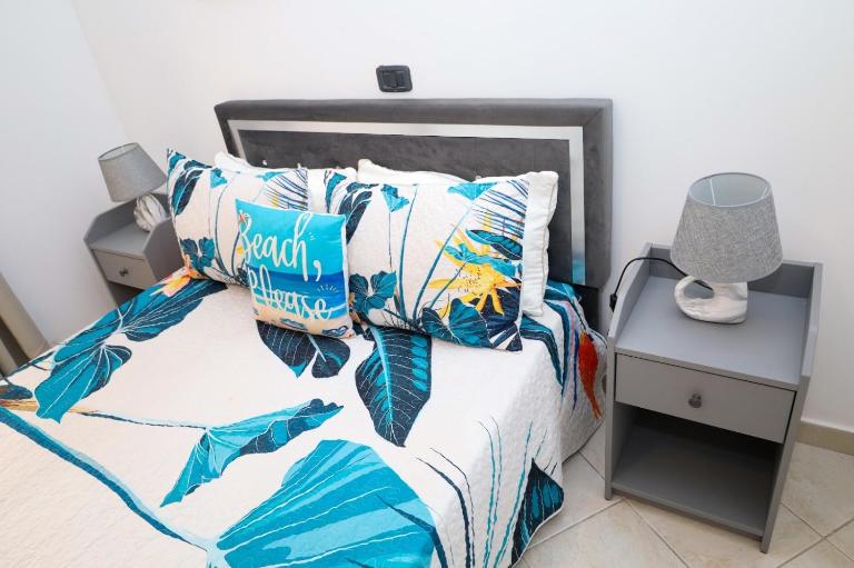 Central Santa Maria - Late Check-in available - 4min walk beach - B&B Santa Maria