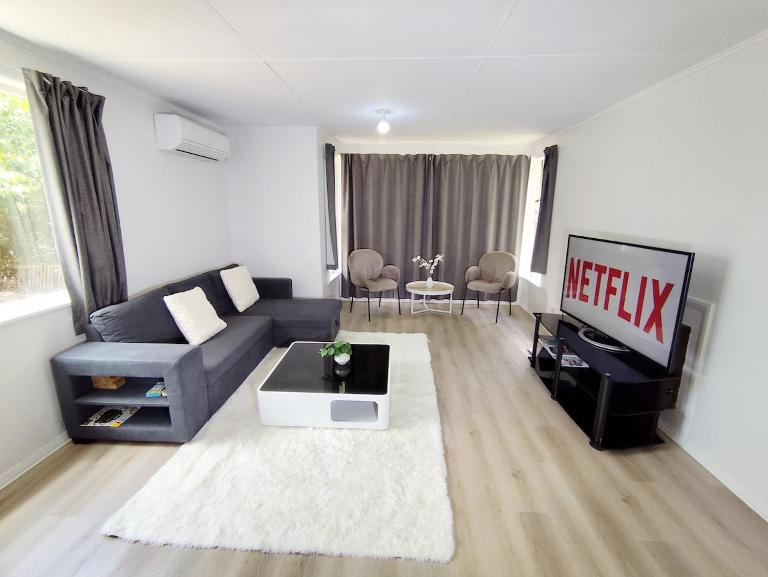 3 Bedroom and big yard - Ferienwohnung Hamilton
