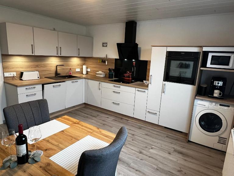 FeWo Seenland - B&B Arnsbach
