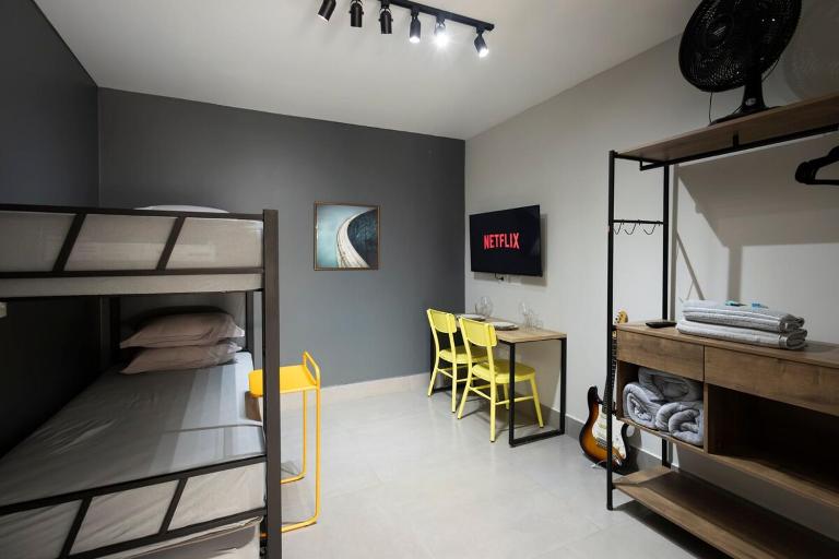 108-Studio funcional com treliche prox UEL - B&B Londrina