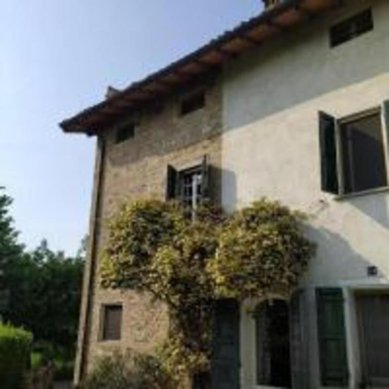 Ampia stanza nelle campagne parmensi - Ferienwohnung Pratoretto