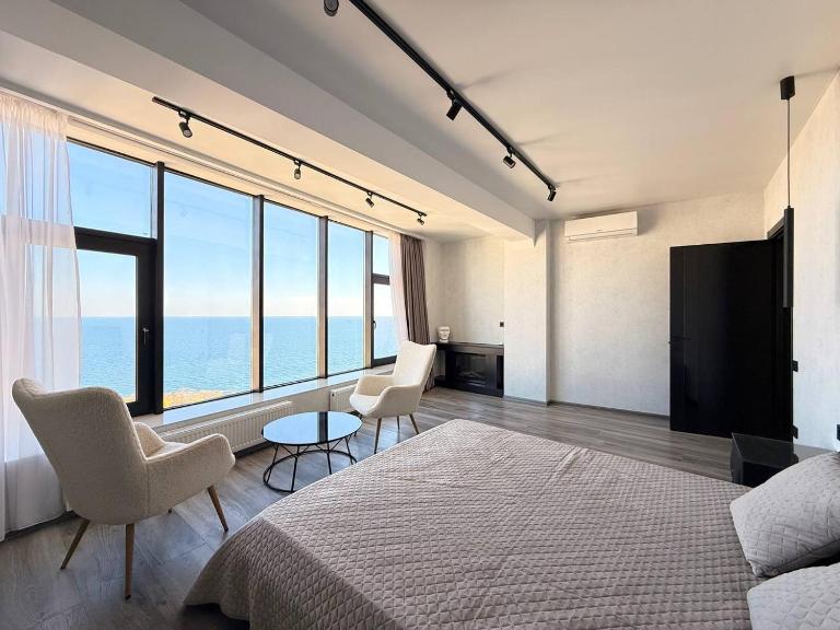 Arcadia Sea View Penthouse - B&B Odessa