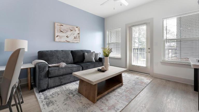 Landing Chic 1BD Yoga Studio Game Room - B&B Myrtle Beach