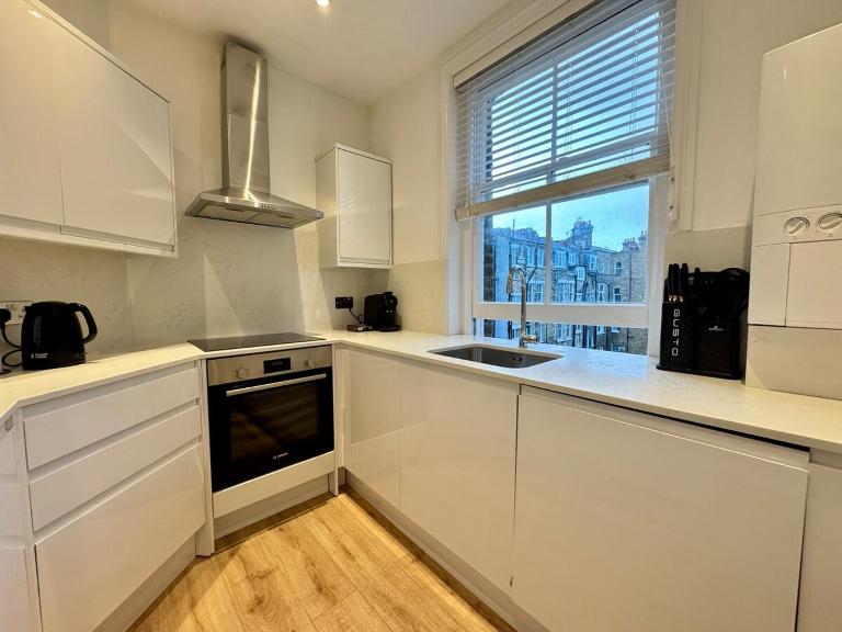 Stylish 2BR Flat Oxford Street Central London - Ferienwohnung London