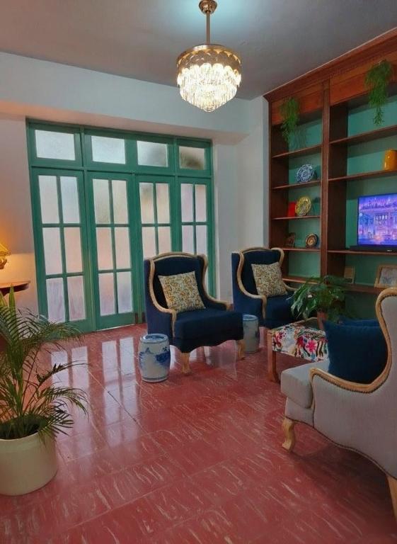 Colonial City Stay with Local Soul - B&B Santo Domingo