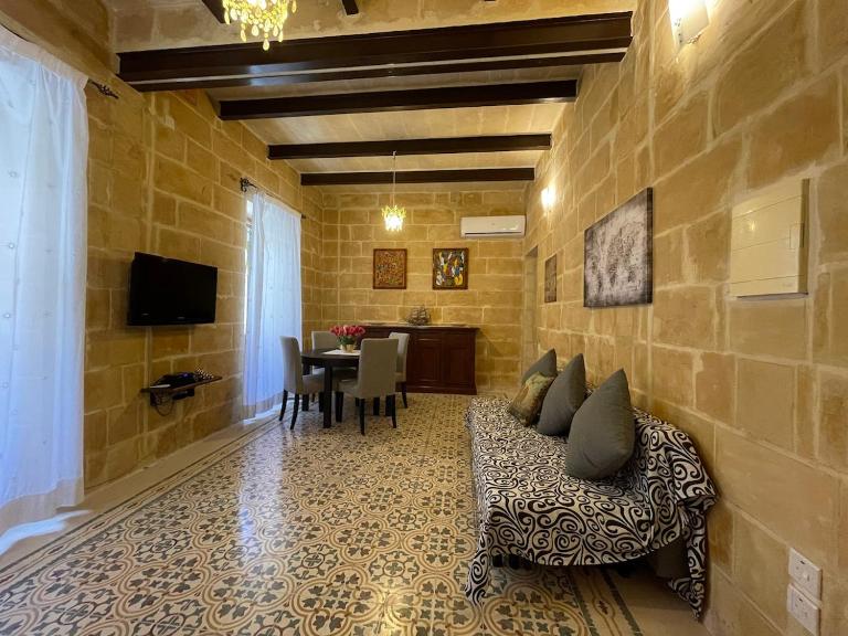 Paceville-appartment near Movida - B&B San Julián