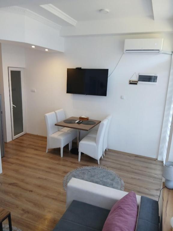 Apartman Mitic - Bed and Breakfast Soko Banja