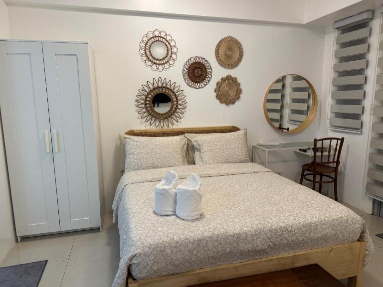 Telly's Studio Across NAIA3 - B&B Manila