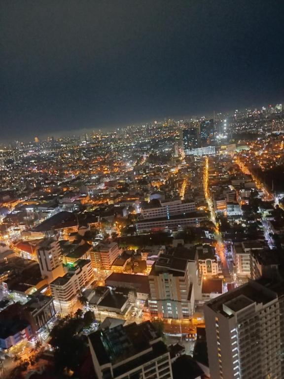 50th City lights Air Residences Makati - Ferienwohnung Manila