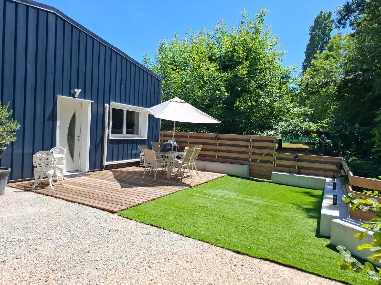 ON SAINT VIT!! magnifique T3 70m2 neuf - B&B Saint-Vit