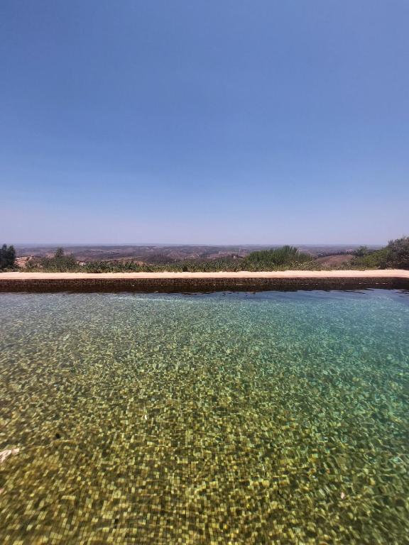 Alentejo Mountain Private Pool House - B&B São Teotónio