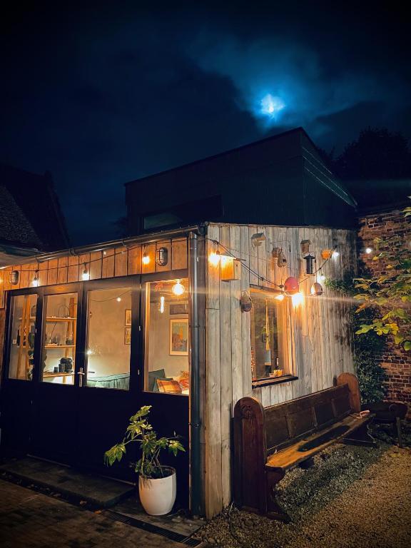 Tiny House The Bird House - B&B Bruges