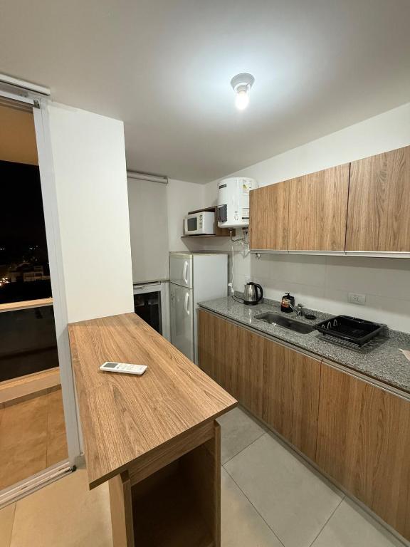 Departamento en pleno centro con todas las comodidades - Bed and Breakfast Bell Ville