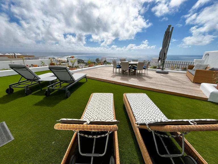 Hill Penthouse Plett - Best On Top - B&B Plettenberg Bay