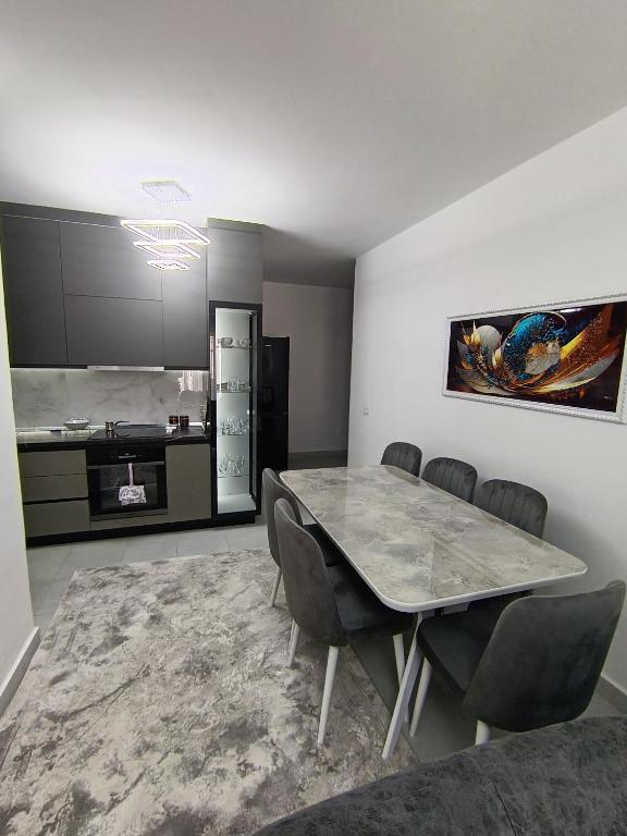 DianaHome2 - Ferienwohnung Tirana