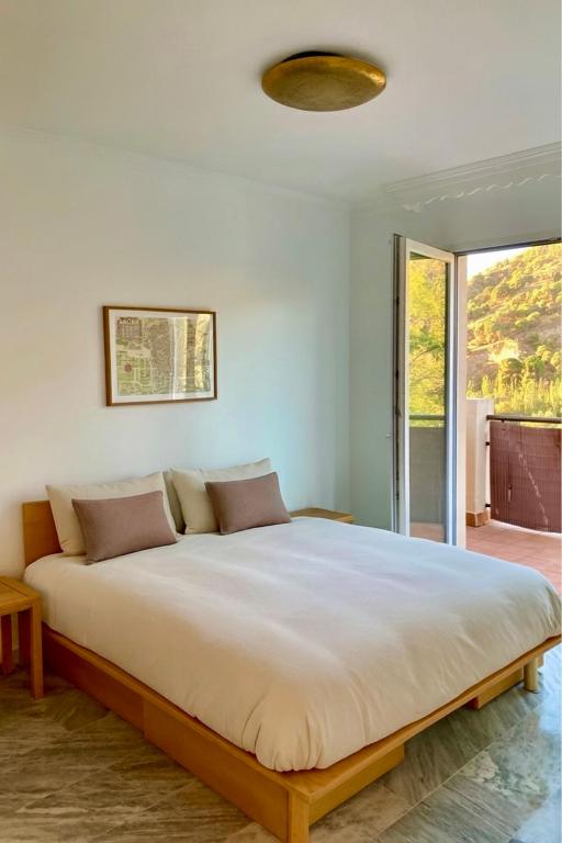 Dreaming Ordesa - Bed and Breakfast Granada