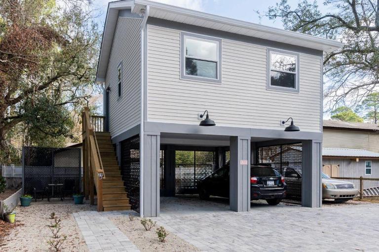 Charming Old Town Loft, nestled in the Heart of Historic Bluffton, SC - Ferienwohnung Bluffton