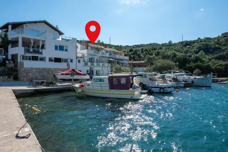 Family friendly seaside apartments Zaglav, Dugi otok - 9726 - Bed and Breakfast Sali