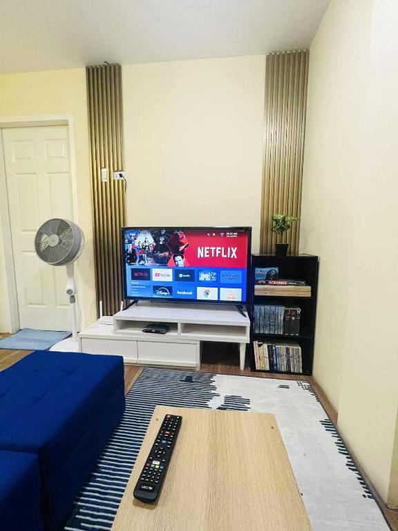 Staycation in Malolos Bulacan with Parking, Netflix and Fast WiFi - B&B Malolos