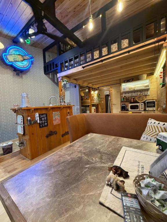 Great access to Yokota Air Base! 203 Tokyo Fussa American Log House - Ferienwohnung Fussa
