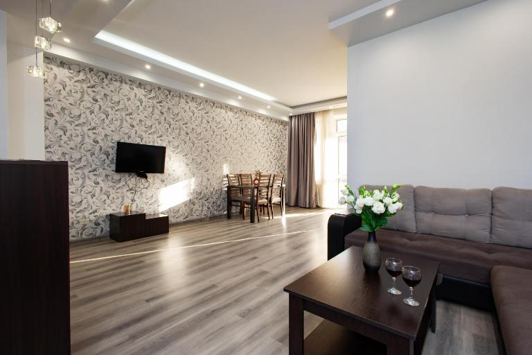 Northern Avenue, 1 bedroom Modern, New Euro Renovated apartment HH399 - Bed and Breakfast Jerevan