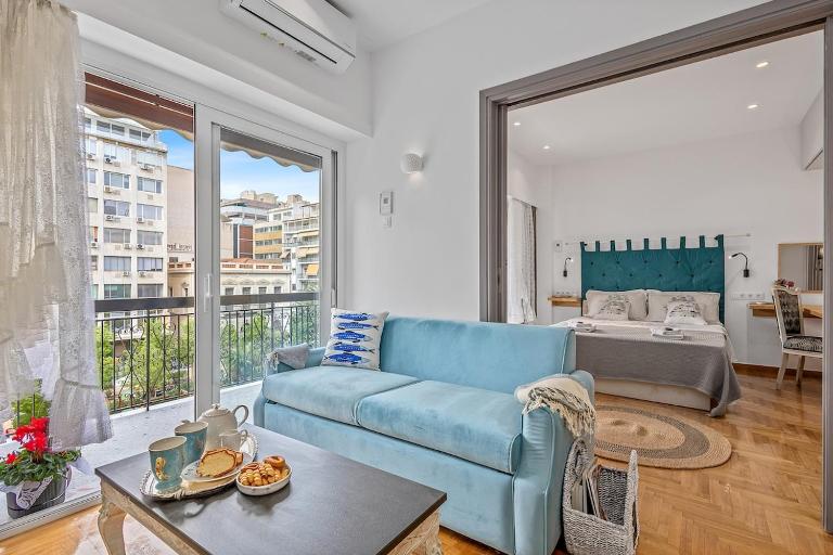 h2h Kalypso #Luxury, in 5' Port, in 1'metro, Airport, Athens smART, hi-tec - Bed and Breakfast Piraeus