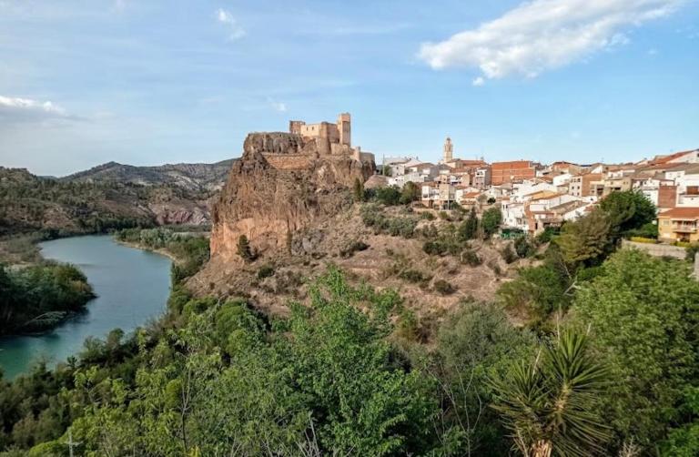 Exclusivo Apartamento COFRENTES - Ferienwohnung Cofrentes