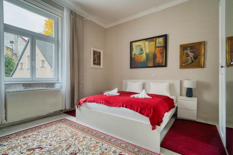 Vary Vista Apartment by Rentez - B&B Karlovy Vary