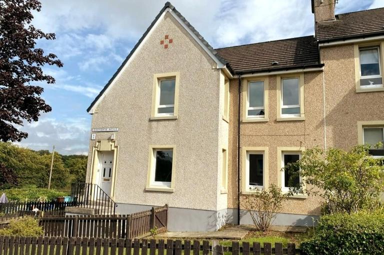 Glasgow 2 Bedroom Apartment Access To City Centre - Chambres d'hôtes Gartcosh