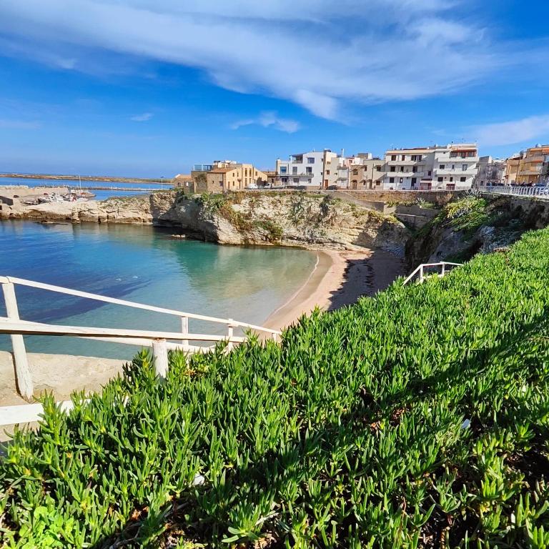 La Finestra Sul Tirreno - B&B Terrasini