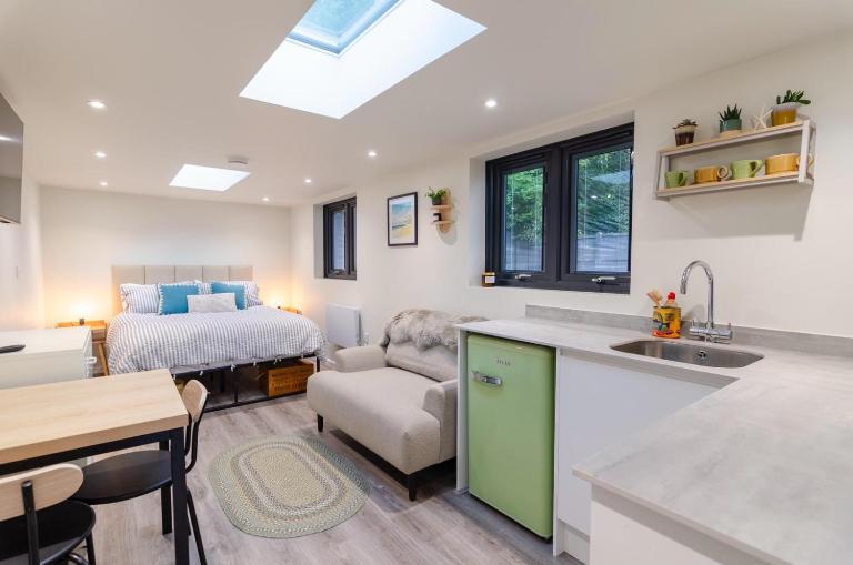 Katrins Nest - close to the beach and independent eateries on Southbourne Grove - Chambres d'hôtes Southbourne