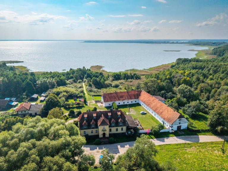 Folwark Łuknajno nad Jeziorem Śniardwy Gospoda Dziedzictwo Kulinarne Warmia-Mazury - B&B Mikołajki