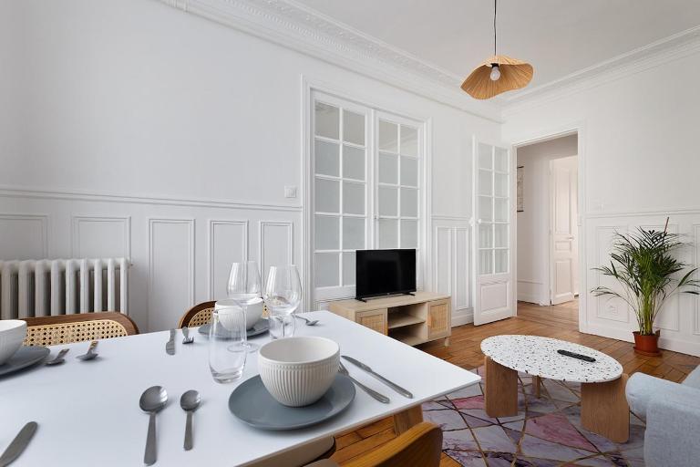 Elegant 3-room apartment near Foch Hospital & La Défense Paris - B&B Suresnes