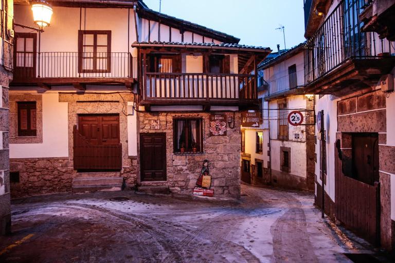 Casa Rural LA REGADERA II - Bed and Breakfast Candelario