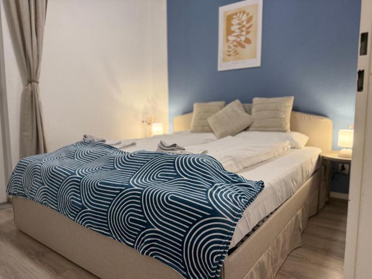 Harbour Heart 2 Rooms with Balcony and Kitchen - Ferienwohnung Wilhelmshaven