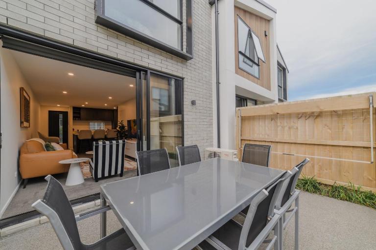 Modern Addington Escape Stylish 2br Townhouse - Ferienwohnung Christchurch