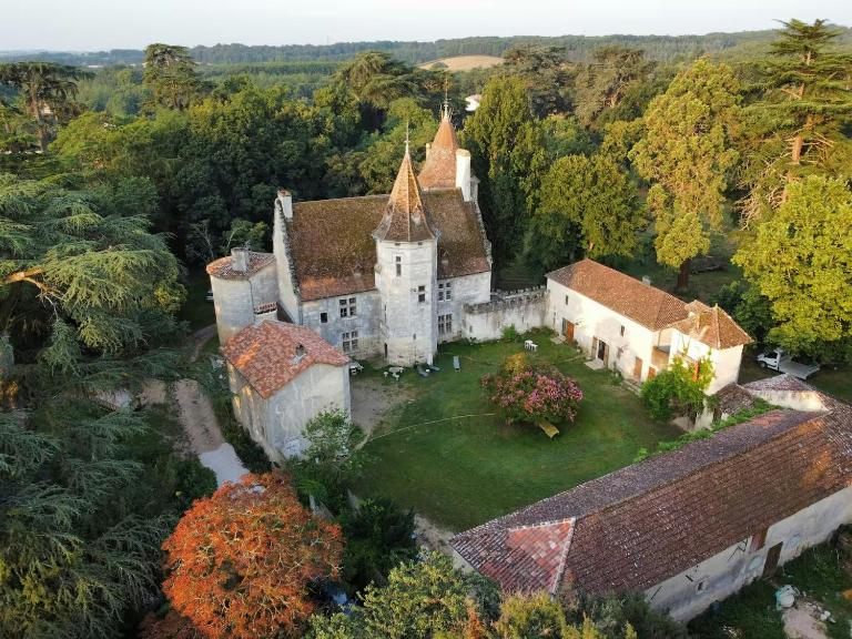 Gite In The Heart Of Historic Residence - Ferienwohnung Layrac