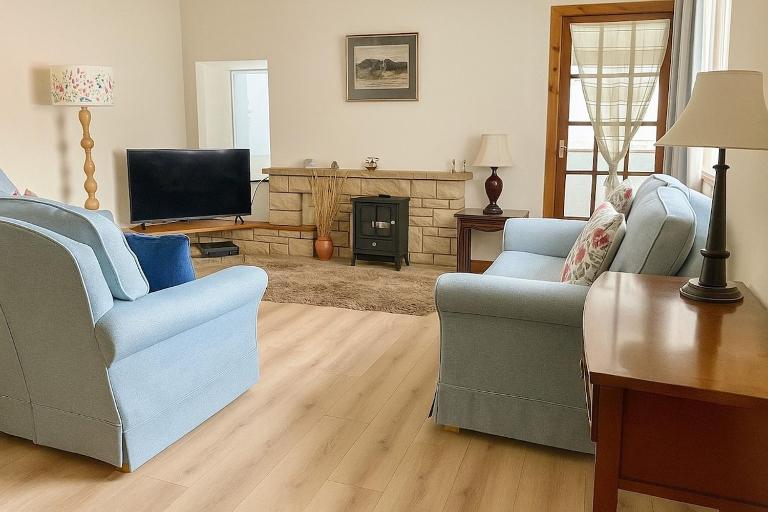3 bed home close to the beach, pets welcome, Nairn - B&B Nairn