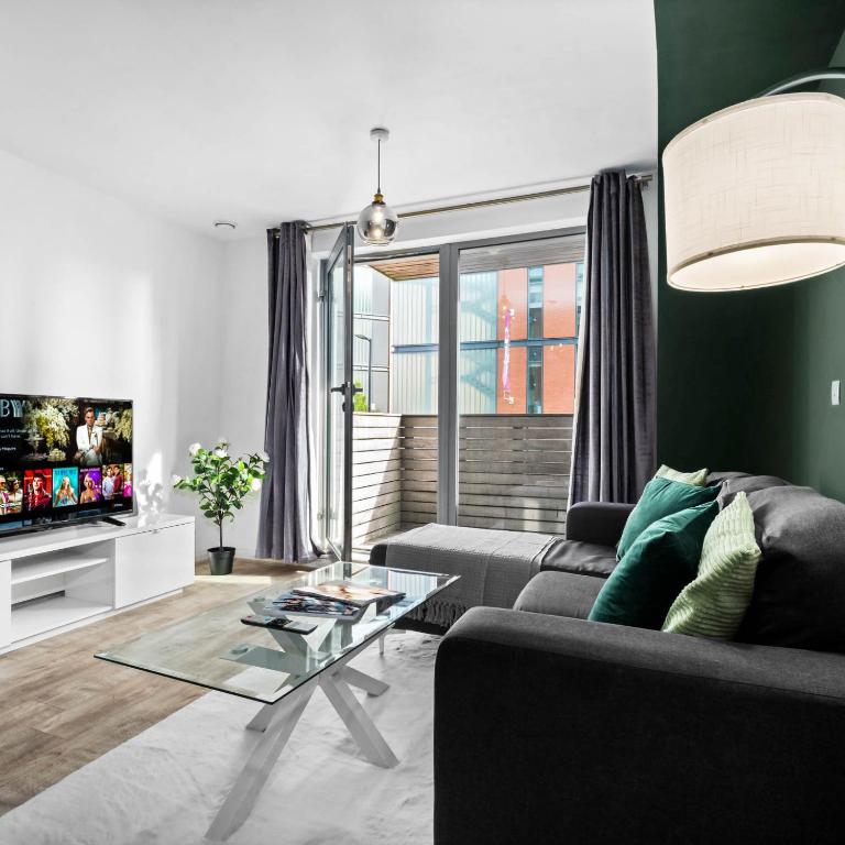 Stylish City Center Apartment - Balcony - Smart TV - Netflix 83S - Ferienwohnung Birmingham