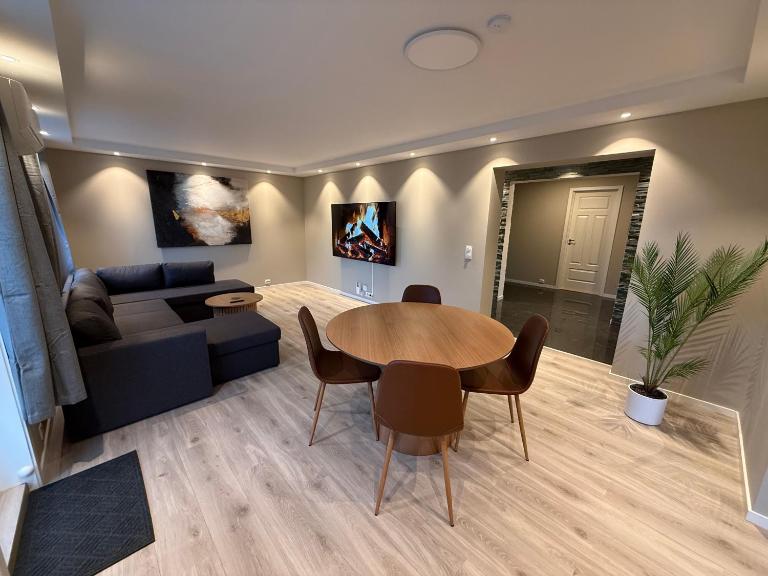 Kristiansund Luxury Apartment - Ferienwohnung Kristiansund