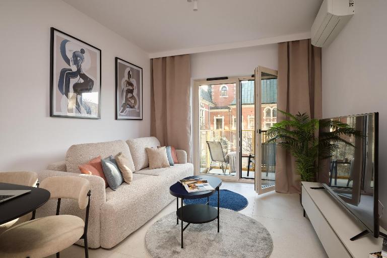 Apartamenty Czysta Delux by INA - Chambres d'hôtes Wrocław