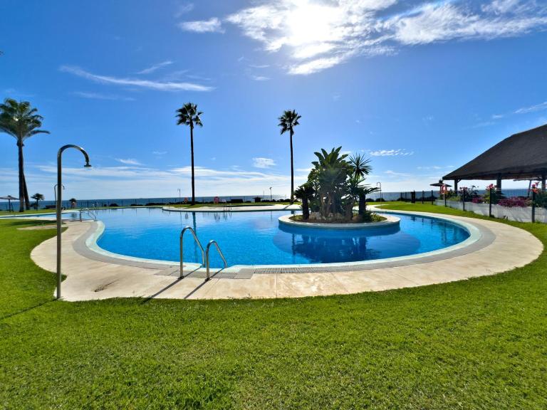 Apartamento en primera línea de playa, Mi Capricho - B&B Sitio de Calahonda