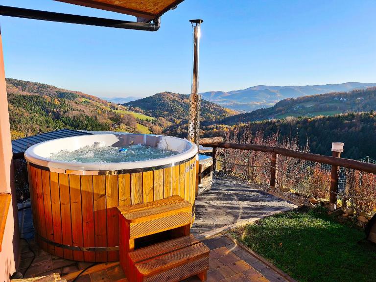 Agroturystyka Faron - Bed and Breakfast Rozdziele