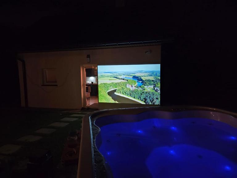 Jacuzzi Pod Chmurką - B&B Rzeszów