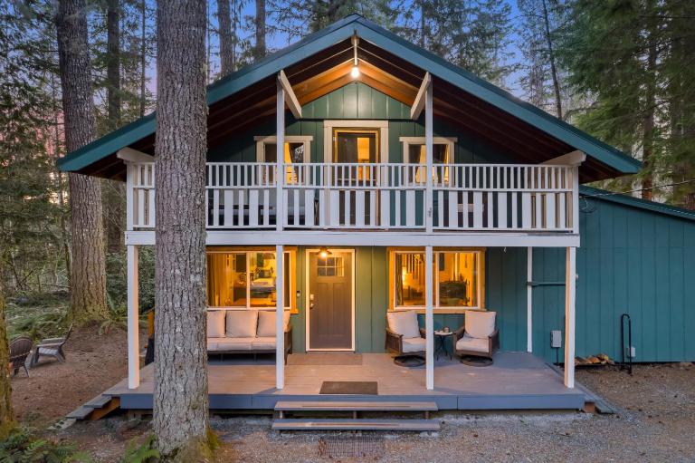 The Green House- 8 mins to Mt Rainier National Park - B&B Ashford