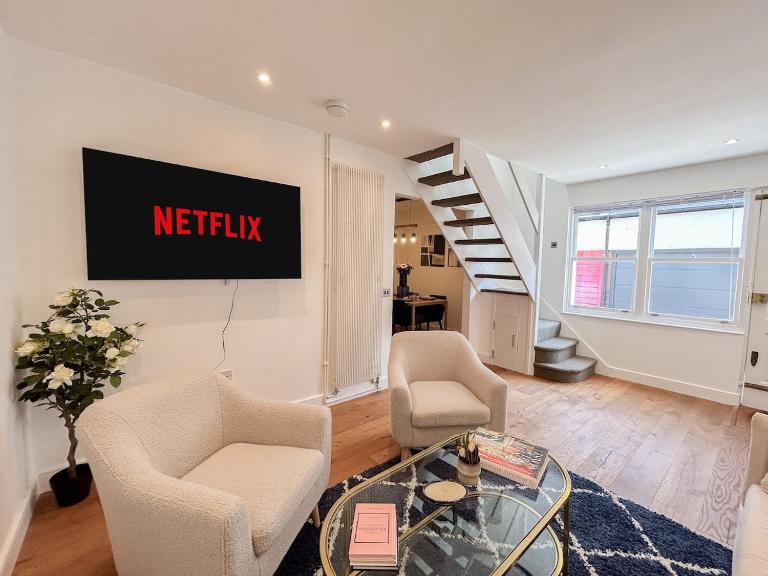 Cosy Two-Bedroom Notting Hill Retreat - B&B Londres