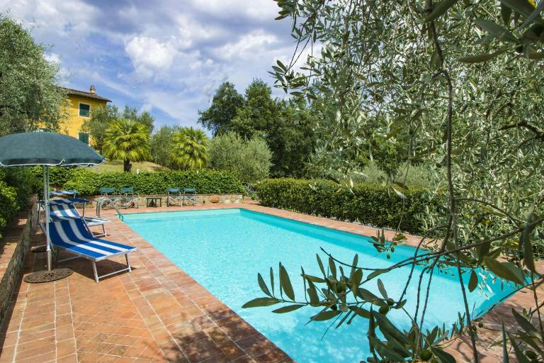 Campanaro Villa With Private Pool Near Lucca - B&B Piaggiori