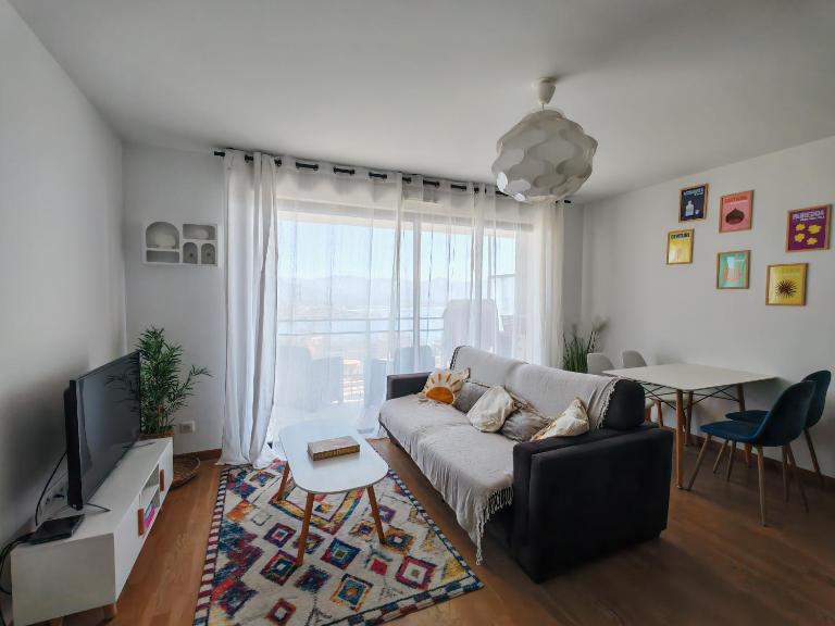 Appartement terrasse spacieuse, vue mer & clim - Bed and Breakfast Ajaccio