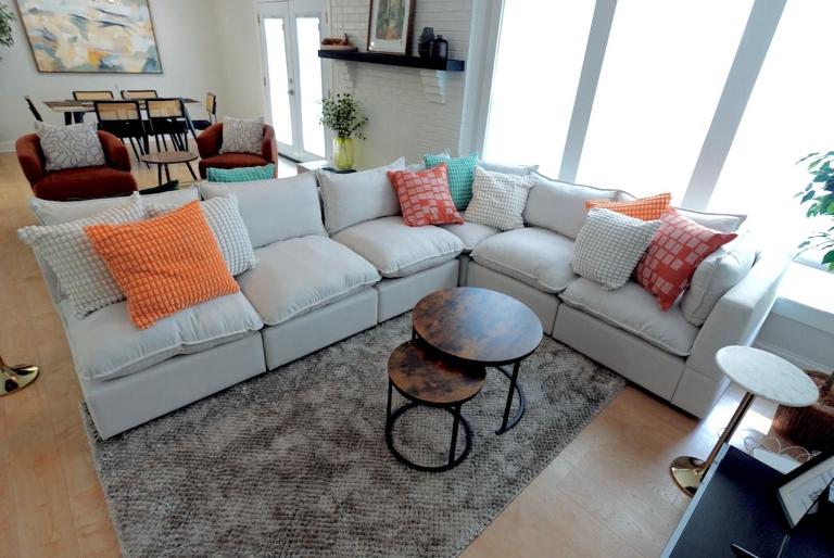 Spacious Dog-Friendly Retreat Near Ballantyne - B&B Charlotte