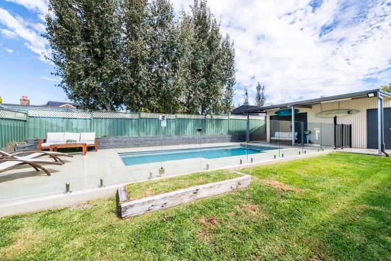 Under the Grapevines with Pool & BBQ - B&B Dubbo